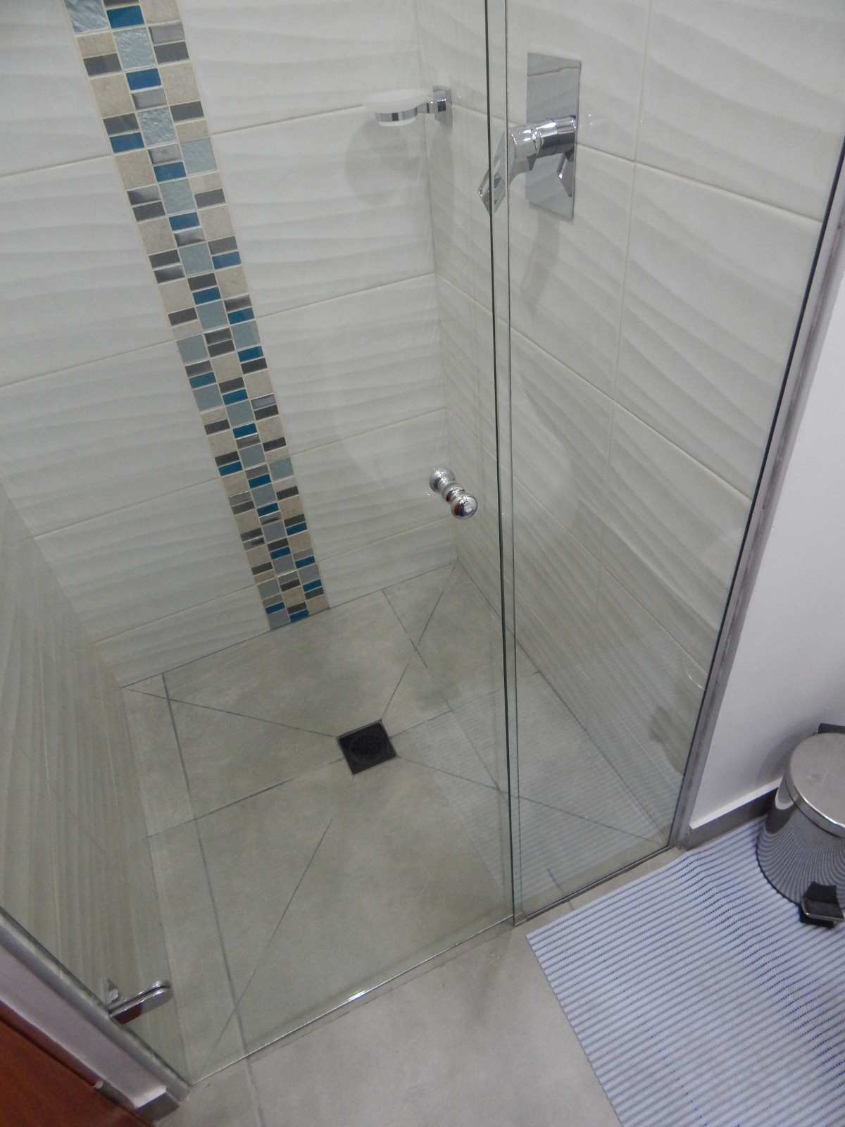 Baño remodelado ángulo 3 Bogotá