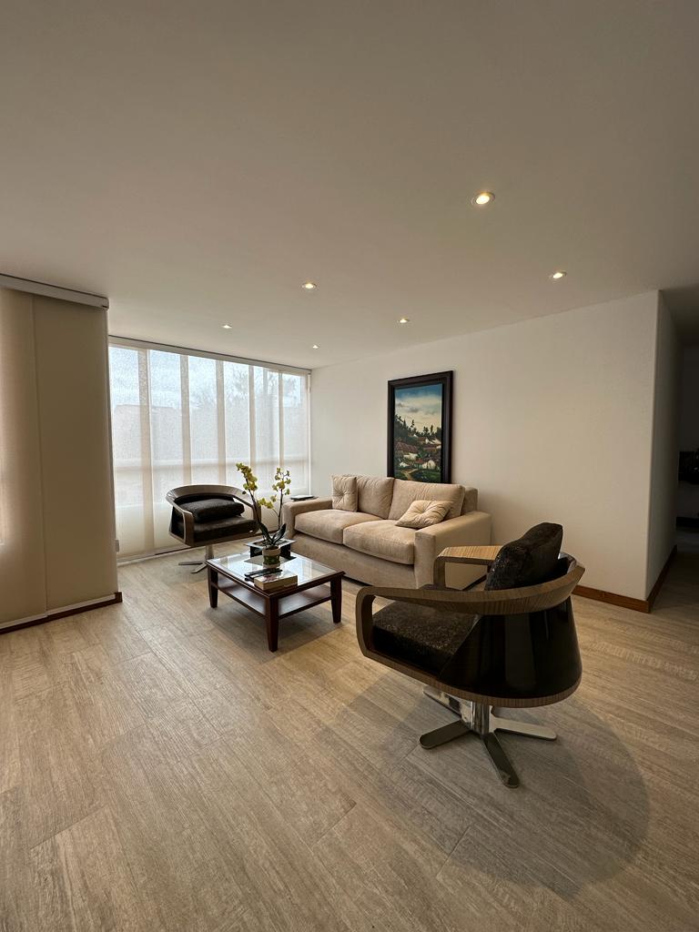 Apartamento remodelado integralmente Bogotá — P3